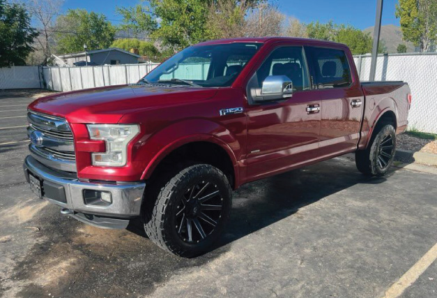 Ford-f150-lariat-drivers-side