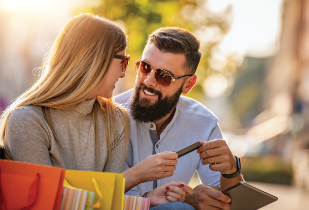 couple-shopping-spring