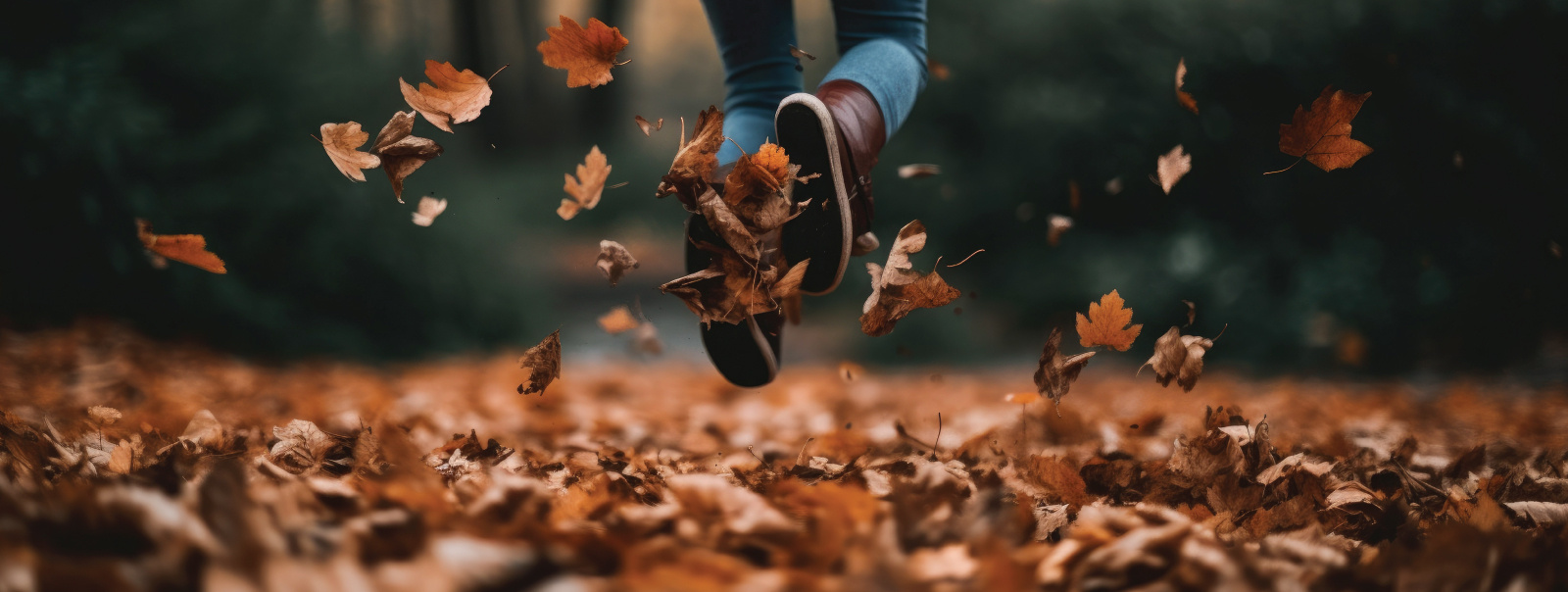 fall-jump-in-leaves