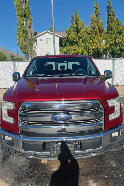 ford-f150--lariat-front