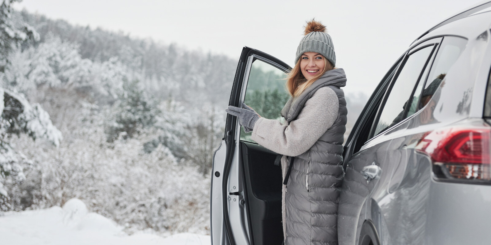 winter-driving-happy-person