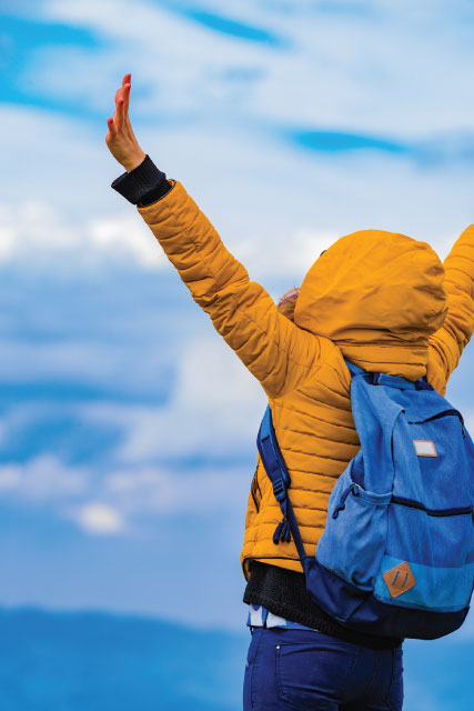 winter-welcome-hiker-with-open-arms