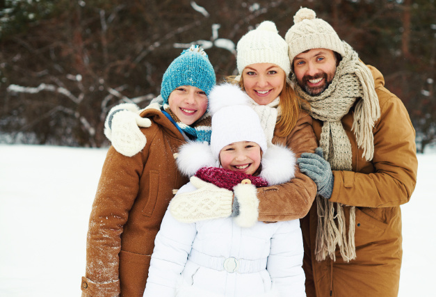 winter_family_happy